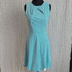 Sleeveless Blue Patterned Dress
